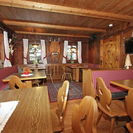 Cozy Chalet In Tyrol Near Area * Mayrhofen