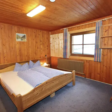 Cozy Chalet In Tyrol Near Area Mayrhofen